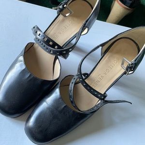 Bottega Veneta leather heels!